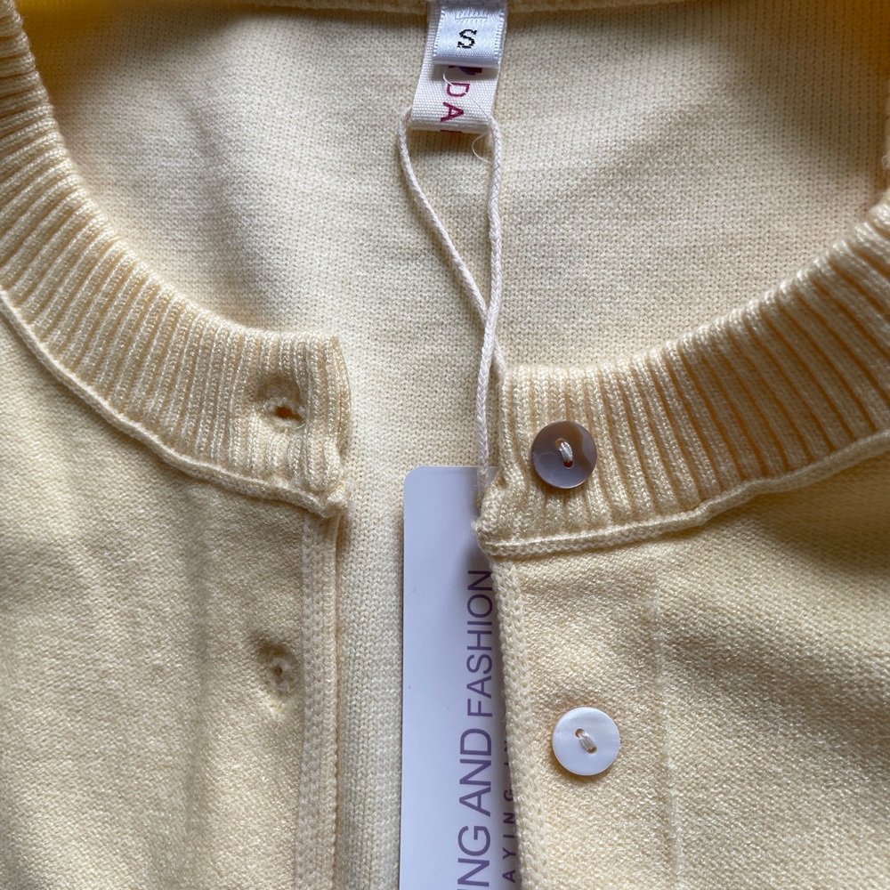 Yellow Cardigan Crewneck Button-Front Women's Sweater - NWT - Picture 4 of 4
